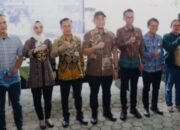 Wali Kota Lubuk Linggau, H. Rachmat Hidayat menghadiri kegiatan penyerahan Bantuan Usaha Ekonomi Produktif UEP,, Kamis 16/10/2025: