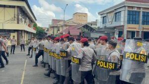 Dalam upaya meningkatkan kemampuan dan kesiapsiagaan personel dalam menghadapi berbagai potensi gangguan, Kamis 16/10/2025: