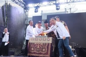 Wakil Wali Kota Lubuk Linggau, H Rustam Effendi membuka secara resmi Linggau Fest 2025 bertajuk, Sabtu 18/10/2025: