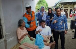 Pemkot Lubuk Linggau Salurkan Bantuan Sembako untuk Warga Siring Agung, Selasa 28/10/2025: