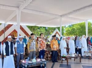 Ribuan anak Paud se Kabupaten Musi Rawas mengikuti kegiatan manasik haji. Manasik haji tersebut dilaksanakan di taman beregam Muara Beliti, Jumat 31/10/2025: