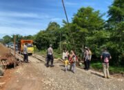 Cegah Lakalantas, Satlantas Polres Musi Rawas Lakukan Pengecekan Jembatan Rusak dan Sampaikan Himbauan Keselamatan, Selasa 25/11/2025: