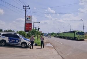 Pastikan Kelancaran dan Ketertiban Lalu Lintas di SPBU, Satlantas Polres Musi Rawas Lakukan Pengawasan dan Pengaturan Antrean, Sabtu 08/11/2025: