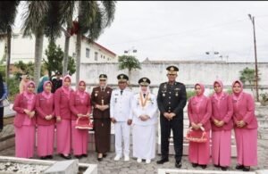 Peringati Hari Pahlawan, Kapolres Musi Rawas dan Forkompinda Ziarah ke Taman Makam Pahlawan, Senin 10/11/2025: