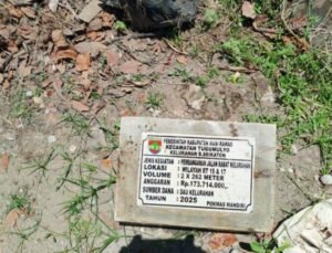 Proyek pembangunan jalan rabat beton di Kabupaten Musi Rawas, Provinsi Sumatra Selatan,,kamis 13/11/2025: