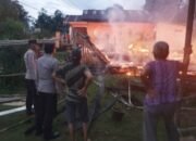Dua Rumah Warga Margatunggal Terbakar, Kapolres Musi Rawas dan Kapolsek Jayaloka Himbau Warga Diminta Rutin Cek Instalasi Listrik