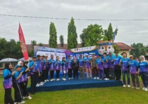 Bupati Musi Rawas Hj. Ratna Machmud membuka Lomba Lari 5K Sumsel Bukit Botak Tahun 2025,, Minggu 23/11/2025