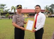 Kurang Dari 1X24 Jam Ungkap Perkara Curanmor Menjadi Perhatian Publik, Kapolres Musi Rawas Berikan Penghargaan ke Delapan Personel Polsek Muara Kelingi, Senin,08/12/2025