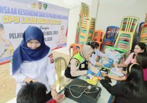 Pelayanan Humanis Polri, Sidokkes Polres Musi Rawas Berikan Layanan Kesehatan Gratis Saat Natal Oikumene