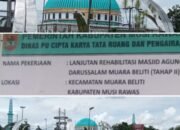 Rehabilitasi kubah Masjid Agung Darussalam Kabupaten Musi Rawas akhirnya tampak rampung,,