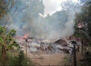 Hadir di Tengah Duka, Ketua Bhayangkari Cabang Musi Rawas Salurkan Bansos dan Gelar “Trauma Healing” Kepada Korban Kebakaran,,