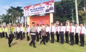 Fokus Amankan Gereja dan Tempat Wisata, Kapolres Musi Rawas Siagakan 185 Personel Gabungan di Operasi Lilin Musi 2025,