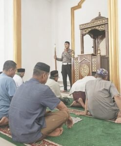 Satlantas Polres Musi Rawas Hadirkan Terobosan “Polantas Menyapa”, Personel Jadi Bilal Salat Jumat,,
