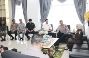 Perkuat Sinergitas Dalam Penegakan Hukum, Kapolres Musi Rawas Silaturahmi Sekaligus Kunjungan Kerja ke Kepala Kejaksaan Negeri Musi Rawas,,