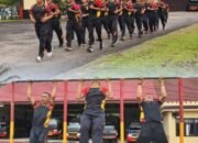 Tingkatkan Kebugaran dan Soliditas, Personel Batalyon B Pelopor Laksanakan Olahraga Pagi,,