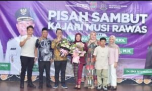Suasana haru dan penuh keakraban menyelimuti acara pisah sambut Kepala Kejaksaan Negeri (Kajari) Musi Rawas Dari Vivi Eka Fatma, S.H, M. Kn Kepada Dr Ema Siti Huzaemah, SH, MH , Rabu 14/01/2026: