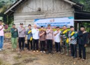 Sukseskan Bedah Rumah “Bedulur”, Polsek STL Ulu Terawas, Polres Musi Rawas Gelar Peletakan Batu Pertama Warga Desa Babat,,,