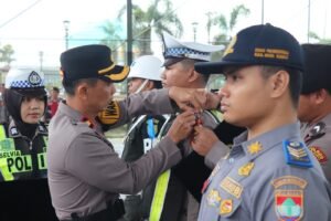 Wakapolres Musi Rawas Pimpin Apel Gelar Pasukan Operasi Keselamatan Musi 2026, Kasat Lantas : Cegah Kemacetan, Berkendara Disiang Hari dan Jangan Saling Mendahului,,