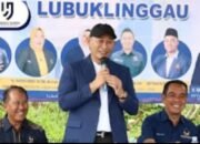 Wali Kota Lubuk Linggau yang juga Ketua DPD Partai NasDem Kota Lubuk Linggau, H Rachmat Hidayat,,, Minggu 01/02/2026: