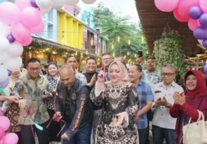 Bupati Musi Rawas, Hj Ratna Machmud meresmikan Cafe & Resto Bale Air Muara Beliti, Kabupaten Musi Rawas,, Sabtu 07/02/2026: